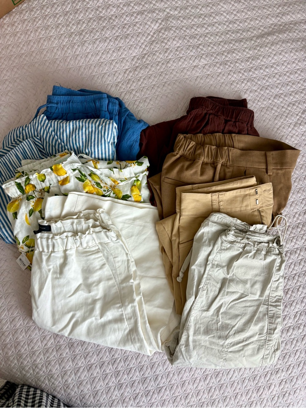 LOT: 8 trousers, lounge pants